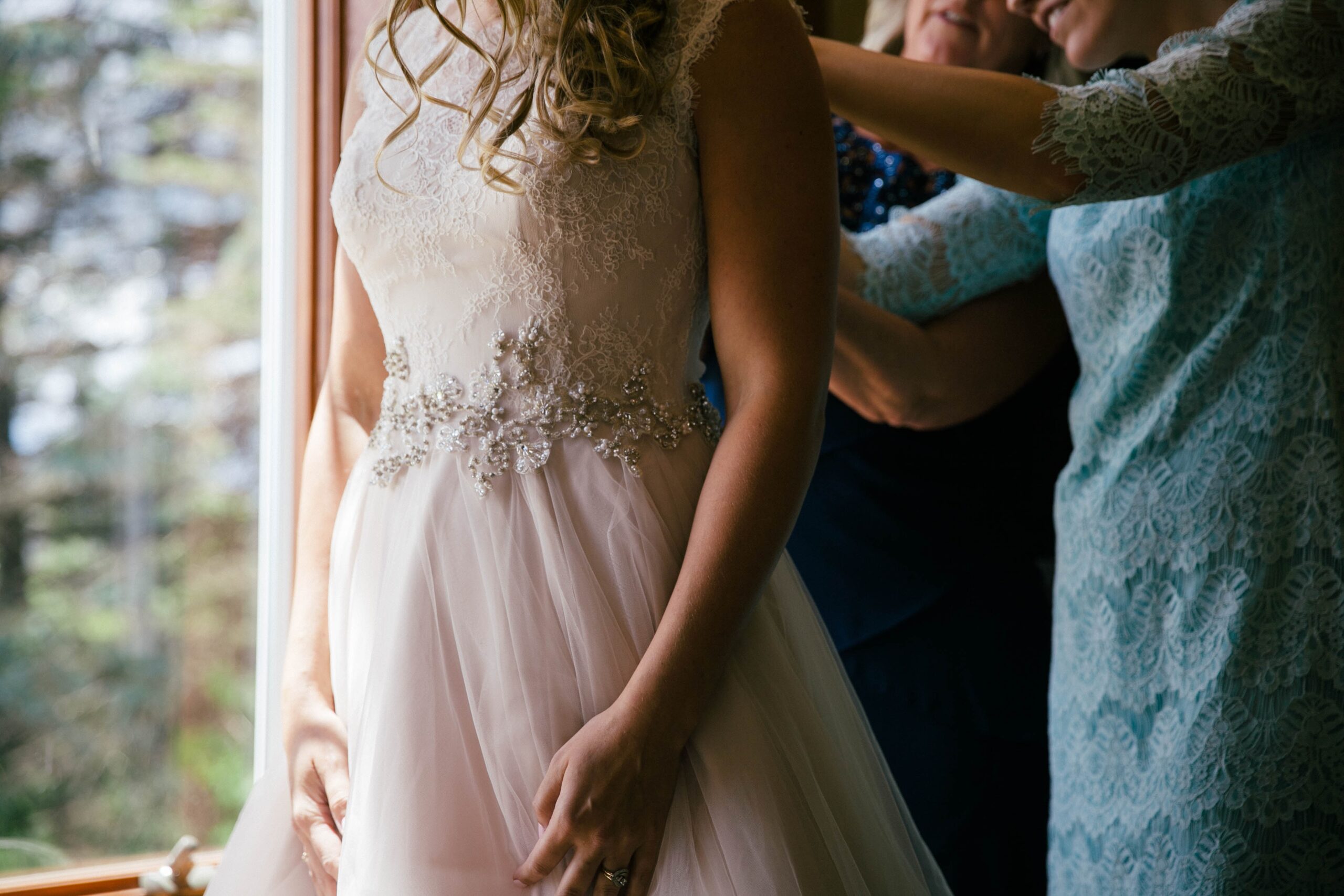 Morning checklist for brides
