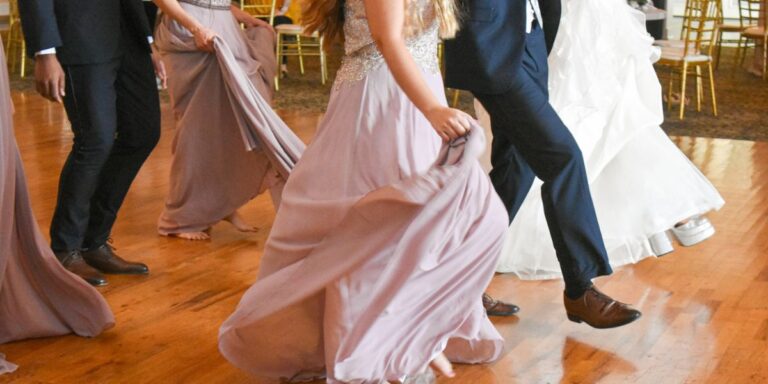 Wedding Expo Checklist: What to Bring and Expect